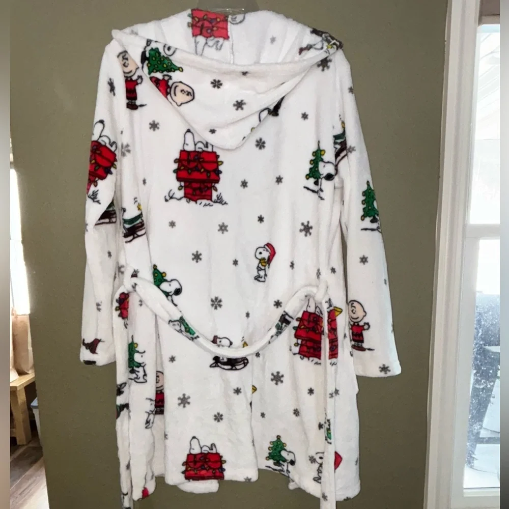 Peanuts Bath Robe- size S/M - Picture 6 of 6